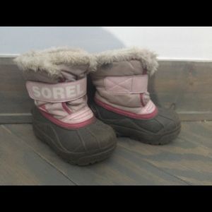 Toddler size 8 Sorel